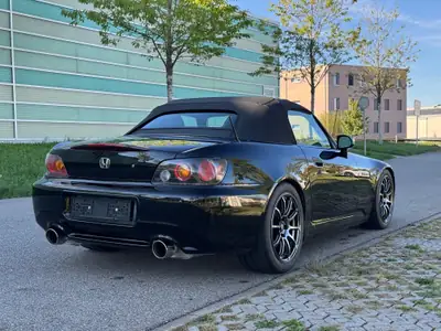 Honda S2000 2.0 16V — Roadster sportif légendaire, 240 ch purs — Innenraum