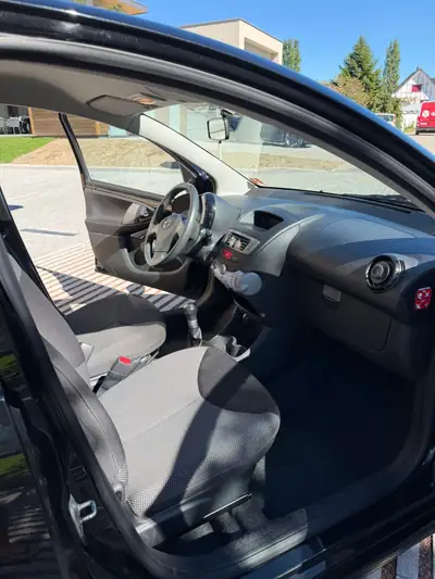 Toyota Aygo 1.0 VVT-i Linea Luna 2012 — Citadine économique sans accident, 4 pneus inclus — côté