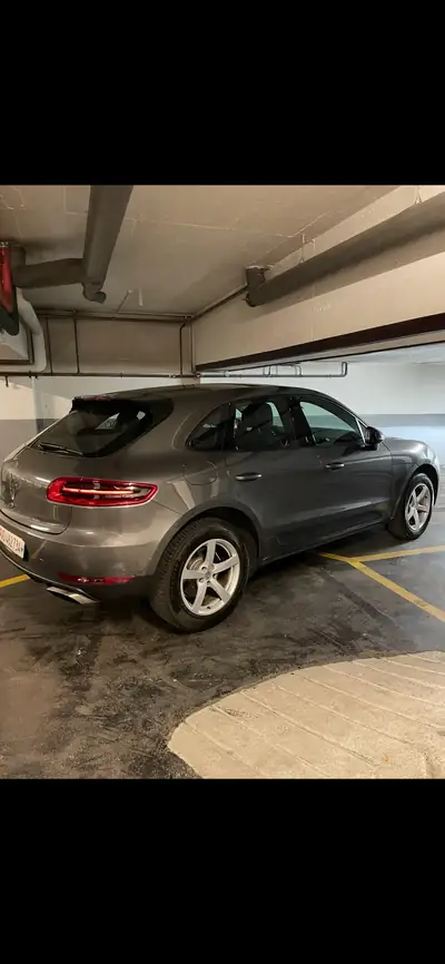 Porsche Macan 2.0 PDK — SUV premium 252 ch, entretien Porsche, sans sinistre — dashboard