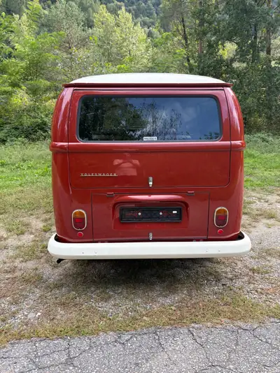 VW T2 Deluxe 1969 — Légendaire bus californien, véhicule d'époque homologué — Armaturenbrett
