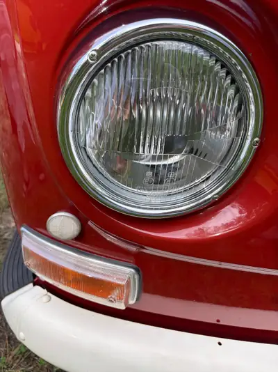 VW T2 Deluxe 1969 — Légendaire bus californien, véhicule d'époque homologué — Detail
