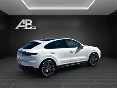 Porsche Cayenne Coupé 3.0 V6 — Design sportif, moteur 340 ch, 75'000 km seulement — dashboard