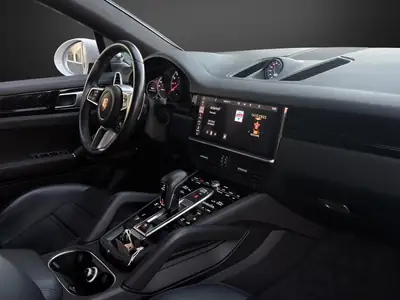 Porsche Cayenne Coupé 3.0 V6 — Design sportif, moteur 340 ch, 75'000 km seulement — Thumbnail 10