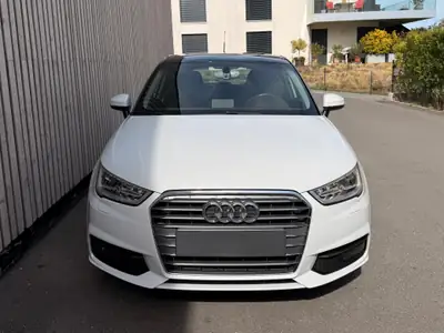 Audi A1 1.4 TFSI Sportback S-Tronic — Compacte dynamique, toit ouvrant et faible kilométrage — côté
