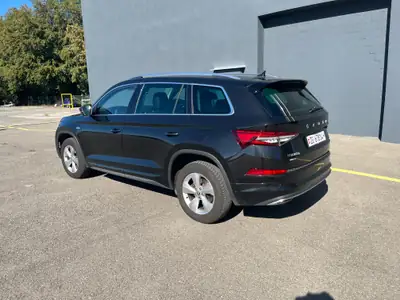 Skoda Kodiaq 2.0 TDI 200 PS 4x4 — SUV premium 7 places, diesel performant, première main — rear view
