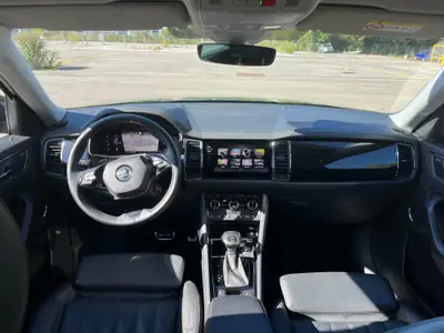 Skoda Kodiaq 2.0 TDI 200 PS 4x4 — SUV premium 7 places, diesel performant, première main — interior