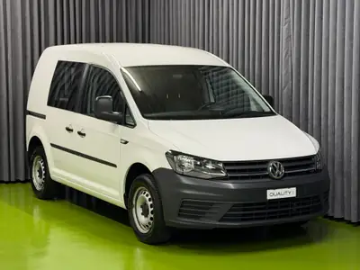 VW Caddy 2.0 TDI 102 — Utilitaire compact diesel, équipé et fiable — side view