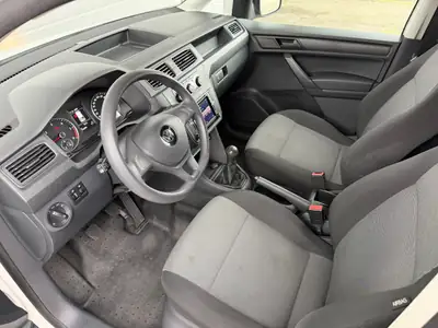 VW Caddy 2.0 TDI 102 — Utilitaire compact diesel, équipé et fiable — detail