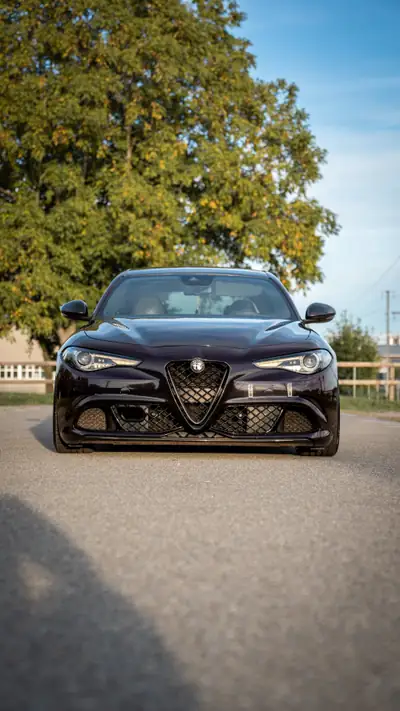 Alfa Romeo Giulia 2.9 V6 Biturbo Quadrifoglio — 510 ch, sportive italienne d'exception — vue extérieure