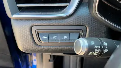 Renault Clio 1.3 TCe Intens EDC — Citadine dynamique, boîte auto et faible consommation — Thumbnail 17