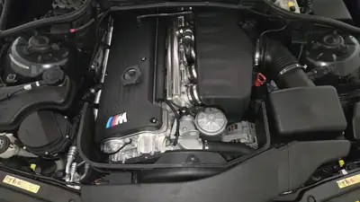 BMW M3 Cabriolet — Roadster sportif millésime 2001, noir intégral, 89'000 km — détail