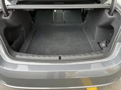 BMW 320d xDrive 2023 — Berline diesel hybride légère, 59'650 km seulement — Thumbnail 10