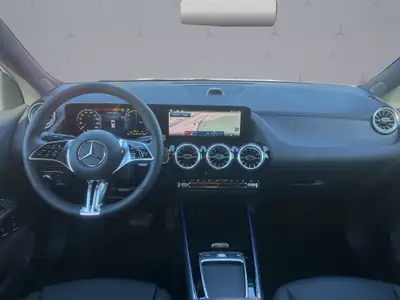 Mercedes-Benz GLA 250 e — Hybride rechargeable, 20 km au compteur — Miniature 13