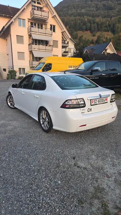 SAAB 9-3 1.9 TTiD 180 Vector — Berline diesel robuste, faible consommation — Seitenansicht