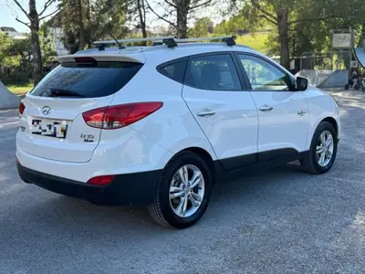 Hyundai iX35 1.7 CRDi — SUV compact diesel fiable, sans sinistre — Seitenansicht