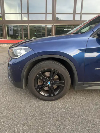 BMW X1 20d xDrive — SUV robuste diesel, 8 jantes, historique sans sinistre — dashboard
