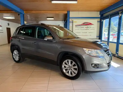 VW Tiguan 2.0 TSI Track&Field — SUV polyvalent, 200 ch, transmission Tiptronic — fianco