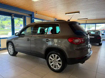 VW Tiguan 2.0 TSI Track&Field — SUV polyvalent, 200 ch, transmission Tiptronic — Miniatura 10