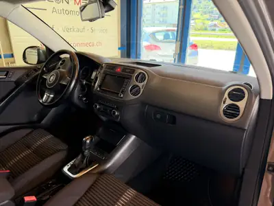 VW Tiguan 2.0 TSI Track&Field — SUV polyvalent, 200 ch, transmission Tiptronic — Miniatura 20