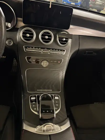 Mercedes-Benz C 43 AMG 4matic — Cabriolet haute performance, 390 ch et très peu d'usure — Miniature 15