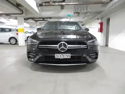 Mercedes-Benz CLA 35 AMG 4matic — Berline sportive compacte, 306 ch et traction intégrale — côté