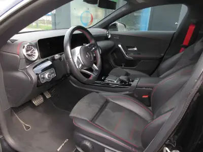 Mercedes-Benz CLA 35 AMG 4matic — Berline sportive compacte, 306 ch et traction intégrale — détail