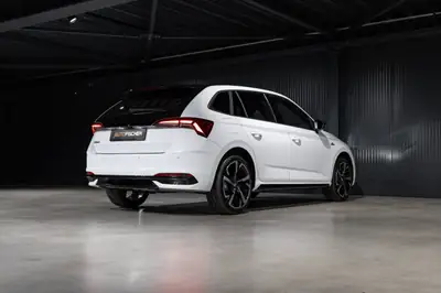 Skoda Scala 1.5 TSI Monte Carlo — Berline polyvalente avec toit panoramique et garantie constructeur 5 ans — Miniature 8