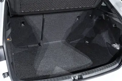 Skoda Scala 1.5 TSI Monte Carlo — Berline polyvalente avec toit panoramique et garantie constructeur 5 ans — Miniature 23