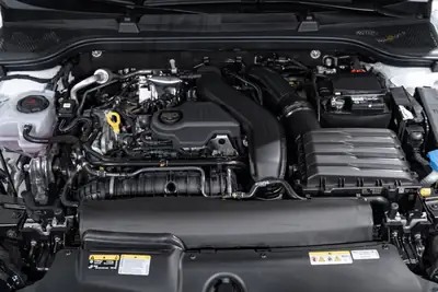 Skoda Scala 1.5 TSI Monte Carlo — Berline polyvalente avec toit panoramique et garantie constructeur 5 ans — Miniature 24