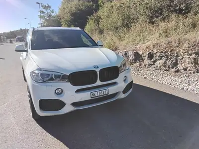 BMW X5 40d xDrive — SUV premium diesel, 160 000 km, sans sinistre — exterior view