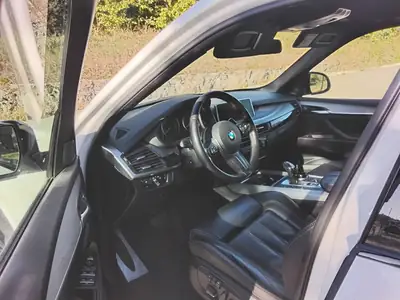 BMW X5 40d xDrive — SUV premium diesel, 160 000 km, sans sinistre — dashboard
