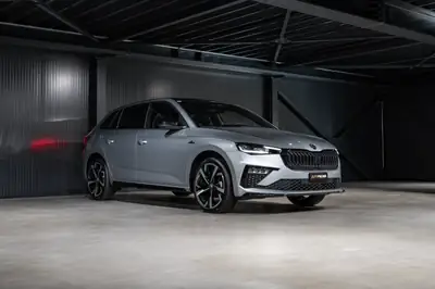Skoda Scala 1.5 TSI Monte Carlo DSG — Berline compacte neuve avec toit panoramique — détail