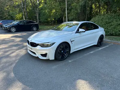 BMW M4 Coupé 431 ch — Sportive haute performance, historique sans sinistre — vue extérieure