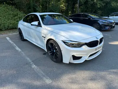 BMW M4 Coupé 431 ch — Sportive haute performance, historique sans sinistre — Miniature 9