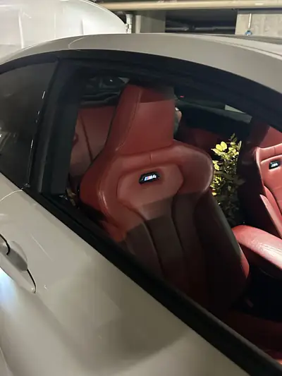 BMW M4 Coupé 431 ch — Sportive haute performance, historique sans sinistre — Miniature 14