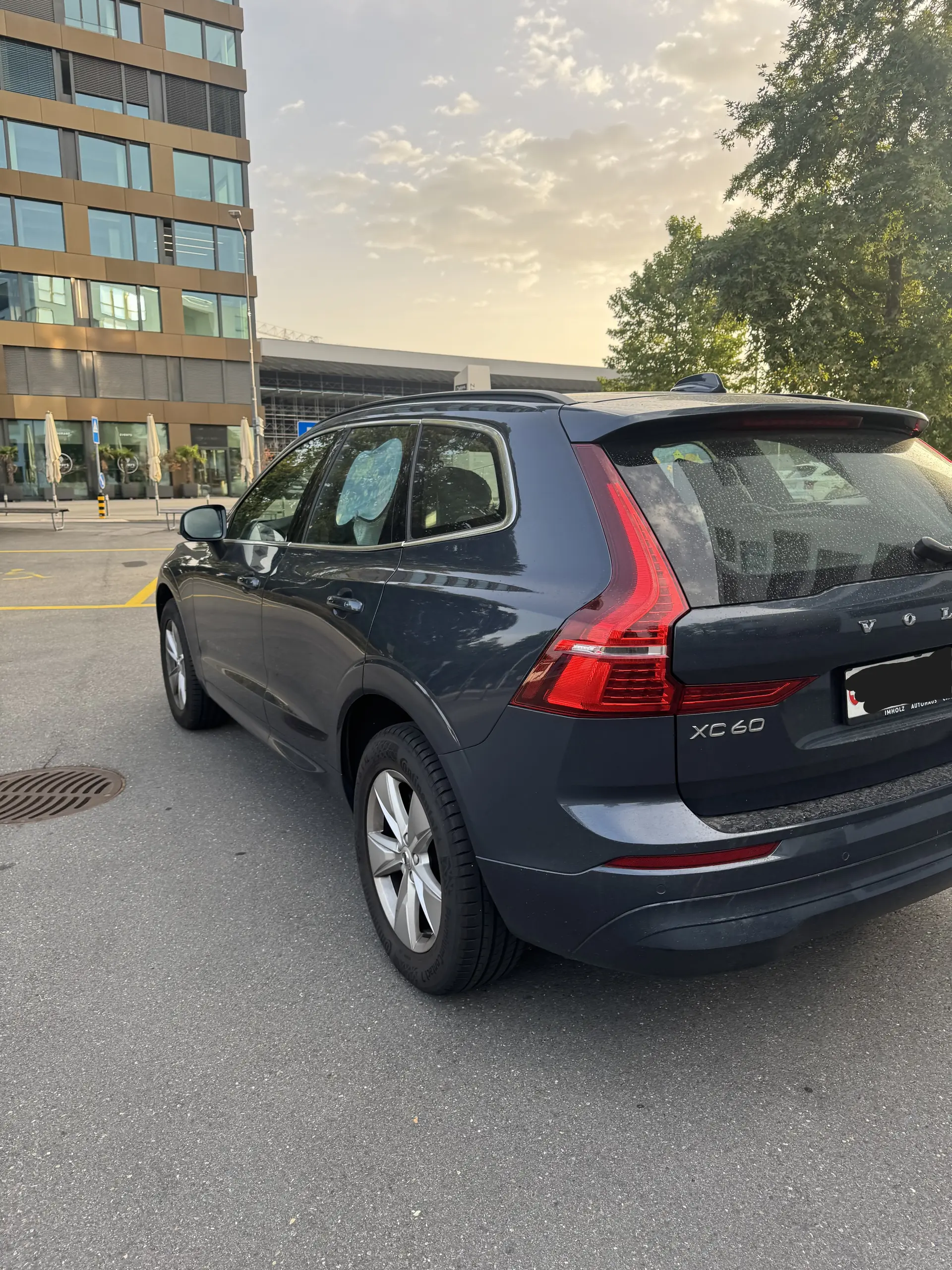 Volvo XC60 2023 occasion Zug — 3