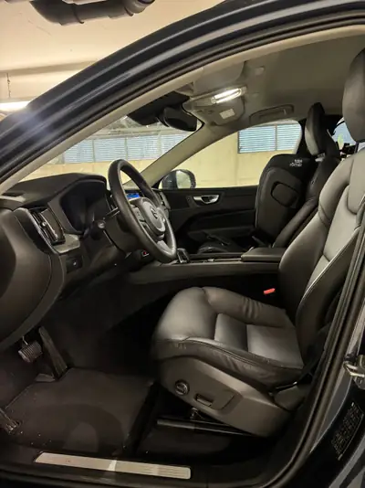 Volvo XC60 MHEV Diesel — SUV premium hybride, 41'000 km seulement — Thumbnail 8