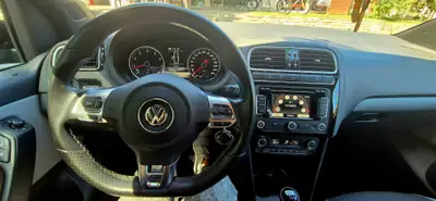 VW Polo 1.4 TSI BlueGT — Citadine sportive et efficace, sans accident — intérieur
