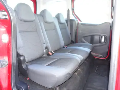 Peugeot Partner 1.6 Trendy — Monospace pratique, sans accident, entretien maîtrisé — Miniature 14