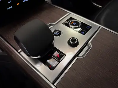 Range Rover D300 MHEV HSE 2023 — SUV Premium Hybride Diesel, 88'600 km seulement — Miniature 12
