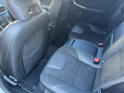 Volvo V40 2.0 D3 R-Design — Break diesel robuste, entretien complet, MFK à jour — Miniatur 8