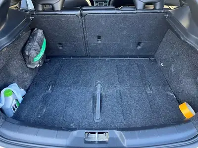 Volvo V40 2.0 D3 R-Design — Break diesel robuste, entretien complet, MFK à jour — Miniatur 9