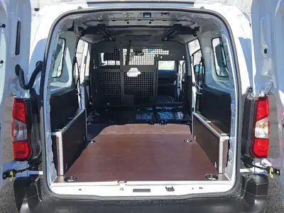 Citroën e-Berlingo XL — Électrique 136 ch, utilitaire flexible avec pompe à chaleur — Miniatura 12