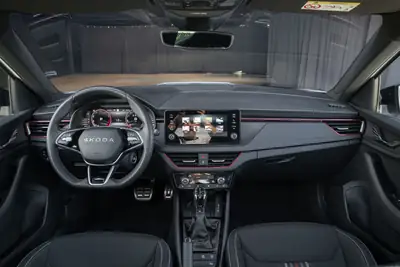 Skoda Kamiq 1.5 TSI Monte Carlo DSG — SUV urbain dynamique, quasi-neuf — Thumbnail 15