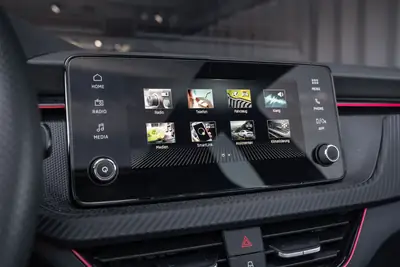 Skoda Kamiq 1.5 TSI Monte Carlo DSG — SUV urbain dynamique, quasi-neuf — Thumbnail 18