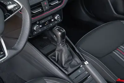 Skoda Kamiq 1.5 TSI Monte Carlo DSG — SUV urbain dynamique, quasi-neuf — Thumbnail 20