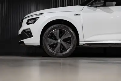 Skoda Kamiq 1.5 TSI Monte Carlo DSG — SUV urbain dynamique, quasi-neuf — Thumbnail 29