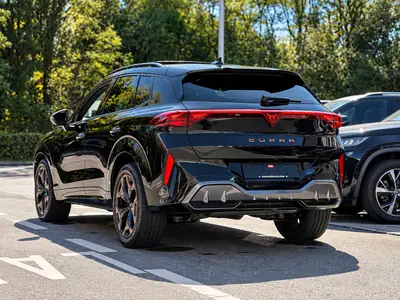 CUPRA Terramar 1.5 eHybrid DSG — SUV rechargeable premium, 33'000 km seulement — détail