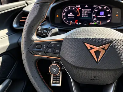 CUPRA Terramar 1.5 eHybrid DSG — SUV rechargeable premium, 33'000 km seulement — Miniature 13