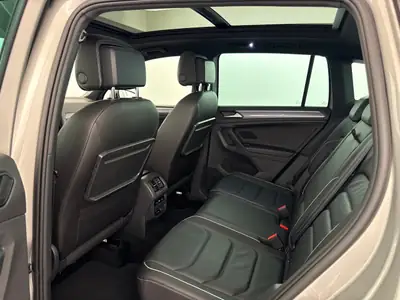 VW Tiguan 2.0 TSI R-Line 4Motion — SUV premium 230 ch, première main, kilométrage modéré — dettaglio